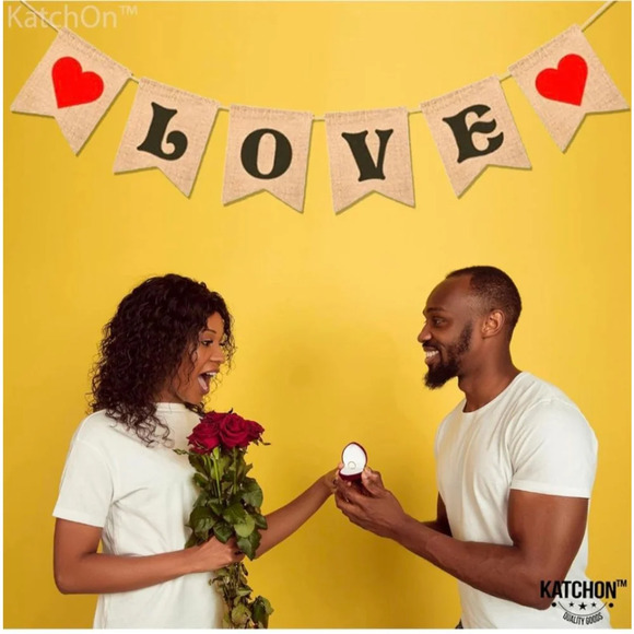 KatchOn Burlap Valentine Banner,‎ 7x5 Inch, Beige & Red - Picture 7 of 8